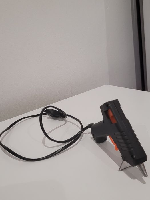 Pistol pentru silicon