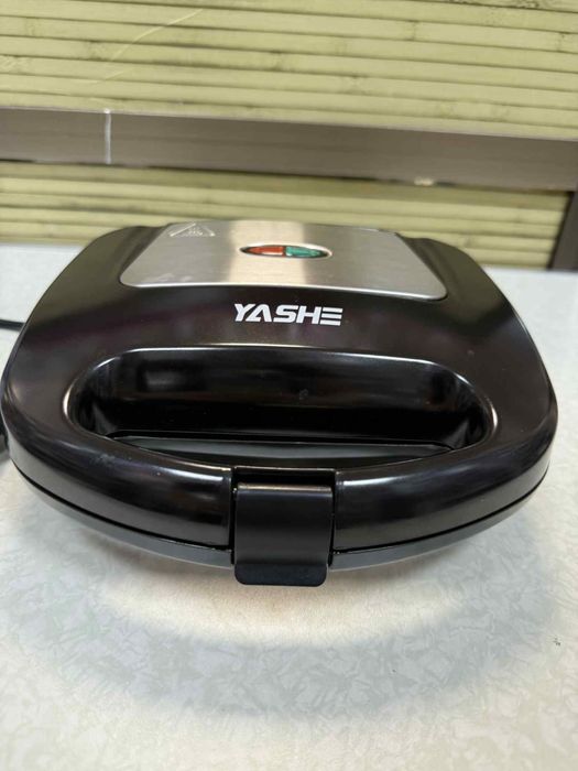 Тостер за сандвичи YASHE