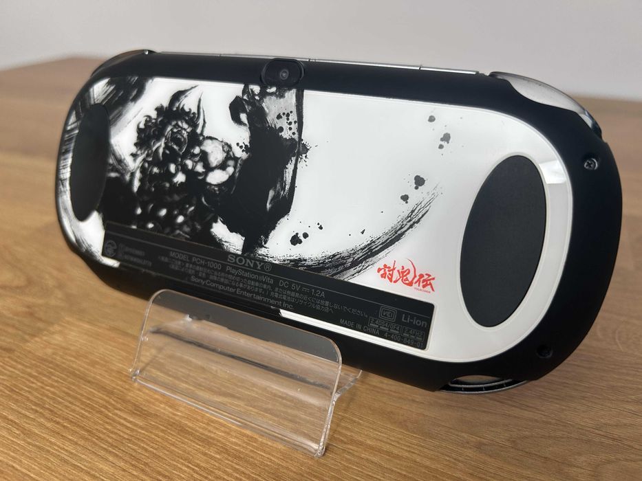 PS Vita OLED Toukiden Limited — stare de NOU, ecran protejat, 128GB