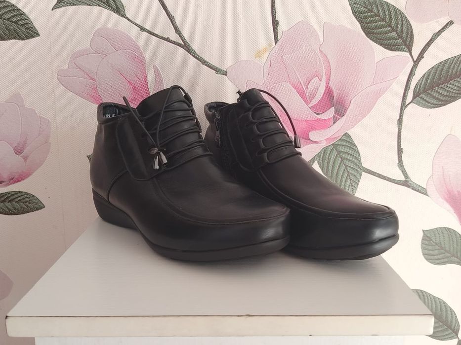 Сапоги за 5000 тенге