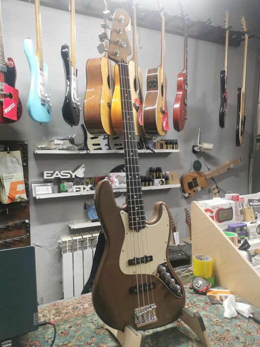 Fender Player Jazz Bass custom (после покраски)