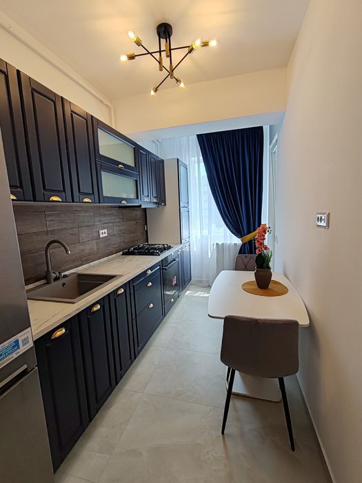 Apartament 2 camere sect 4, loc parcare- proprietar