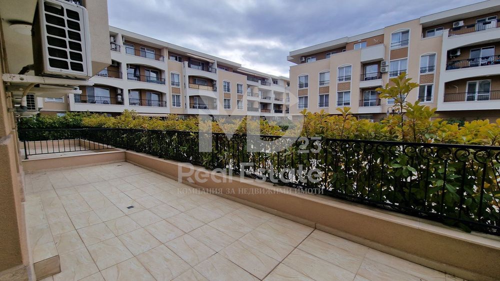 Продава се Тристаен апартамент в Пловдив, Остромила - 150 кв.м за 1667 €/кв.м - Снимка #3