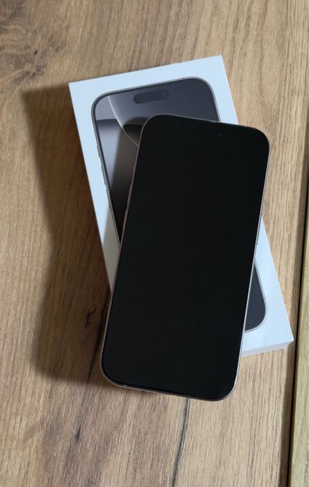 Iphone 16 pro 128gb Titanium - гаранция Vivacom до 12.12.2027