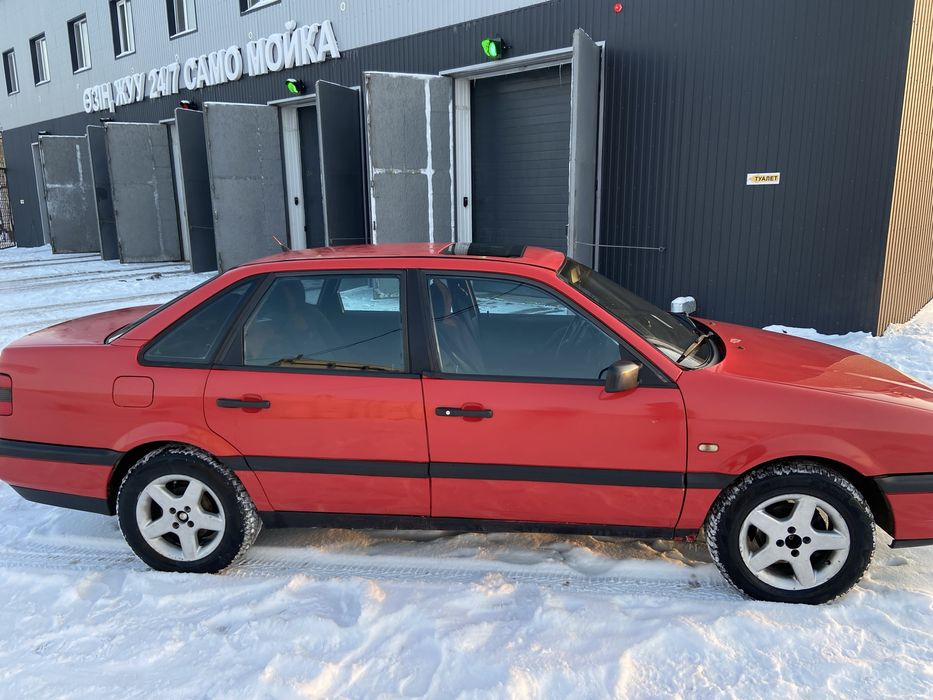Passat b4 1995 год 1.8 моно