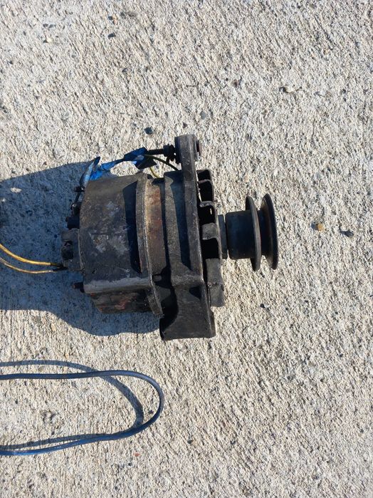 Vand alternator cu releu incorporat sau fara