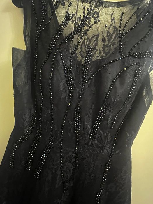 Rochie de seară cu aplicații