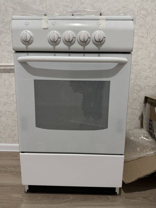 Продам газ плиту новую