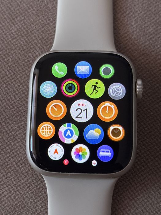 Apple Watch 8 45mm