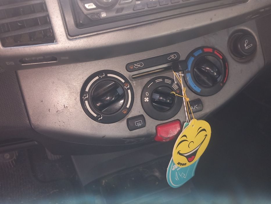 Нисан микра 2006г.1200 бензин на части