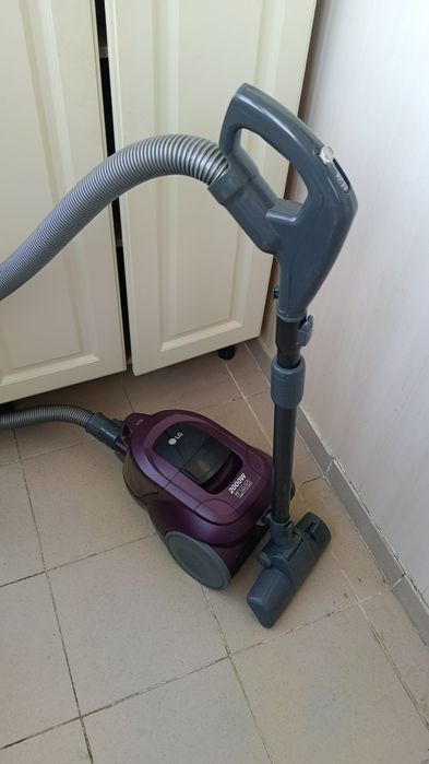 Пылесос LG 2000W