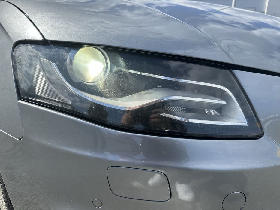 Ауди А4 комби сив металик