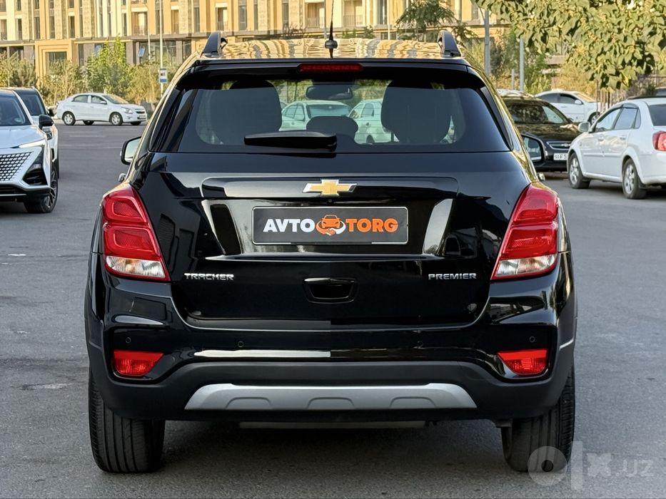 Tracker Premier 2020 год