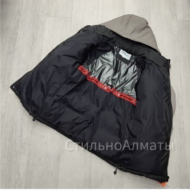 Продам зимнюю куртку