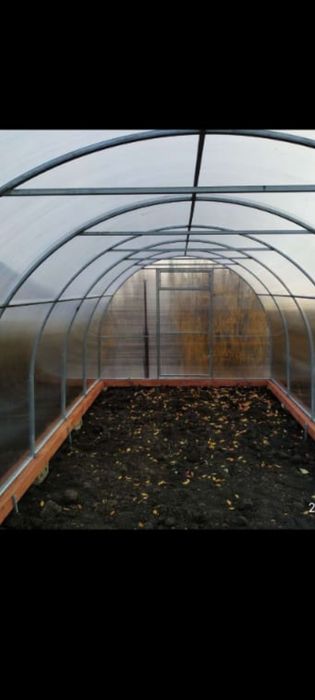 Продам теплицу 3/6 полный комплект