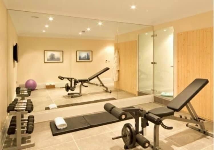 Oglinzi pentru amenajari locatii spatii comerciale