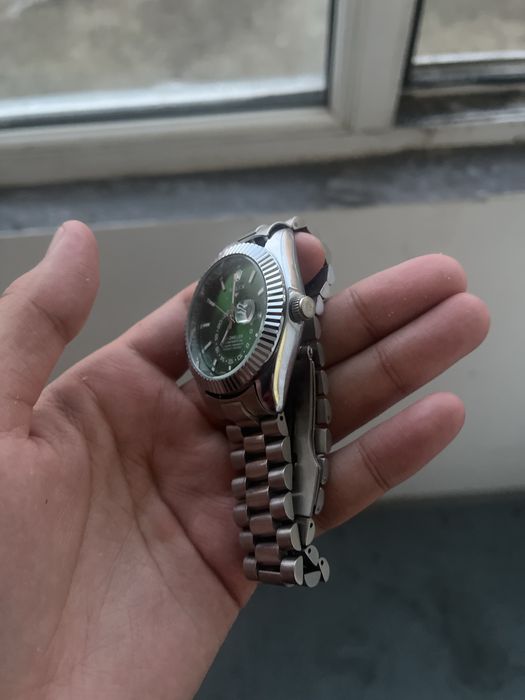 Продам часы 20000