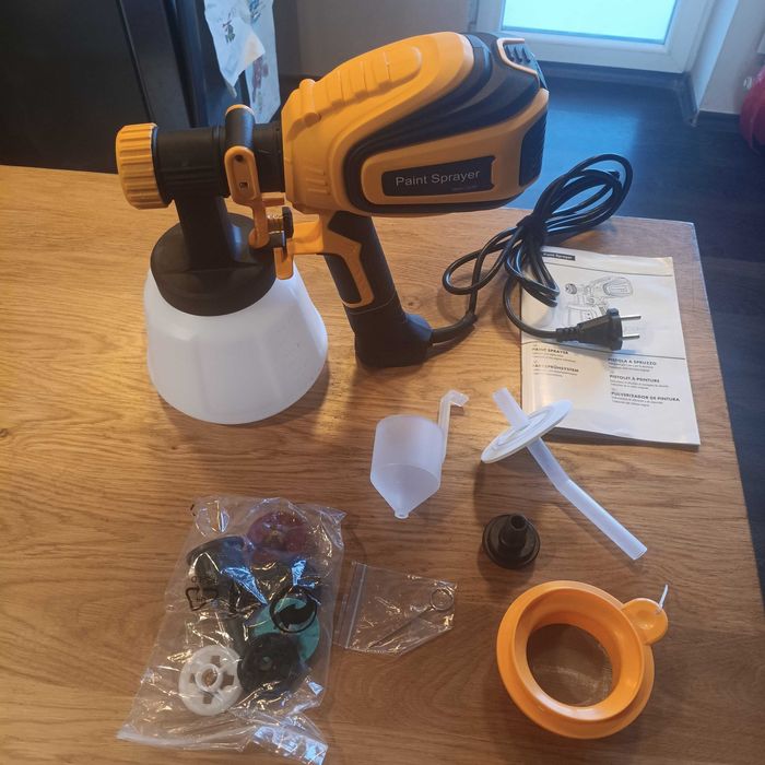 Електрически пистолет за боядисване 700W, 1200 мл, 4 дюзи, 3 режима