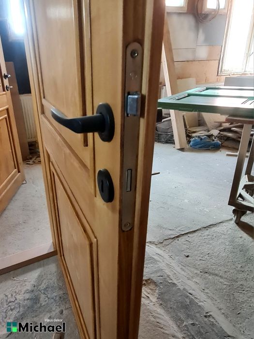 Usi interior lemn masiv,Romania( 417450)