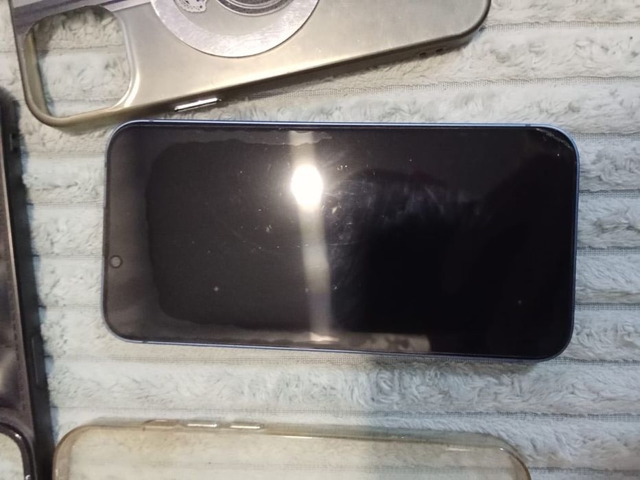 Айфон 13 с гарантией