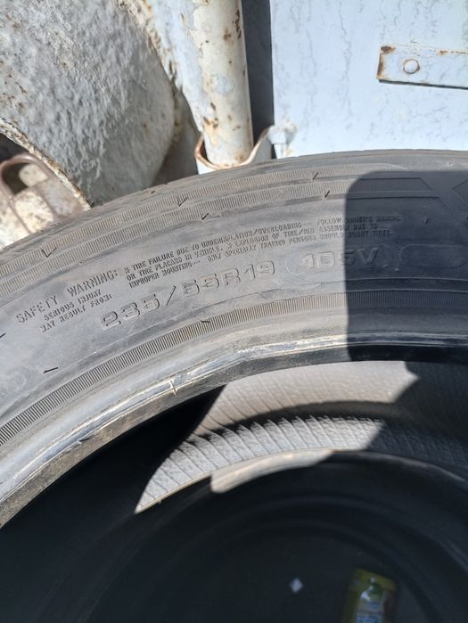 235/55/19 good year летний комплект