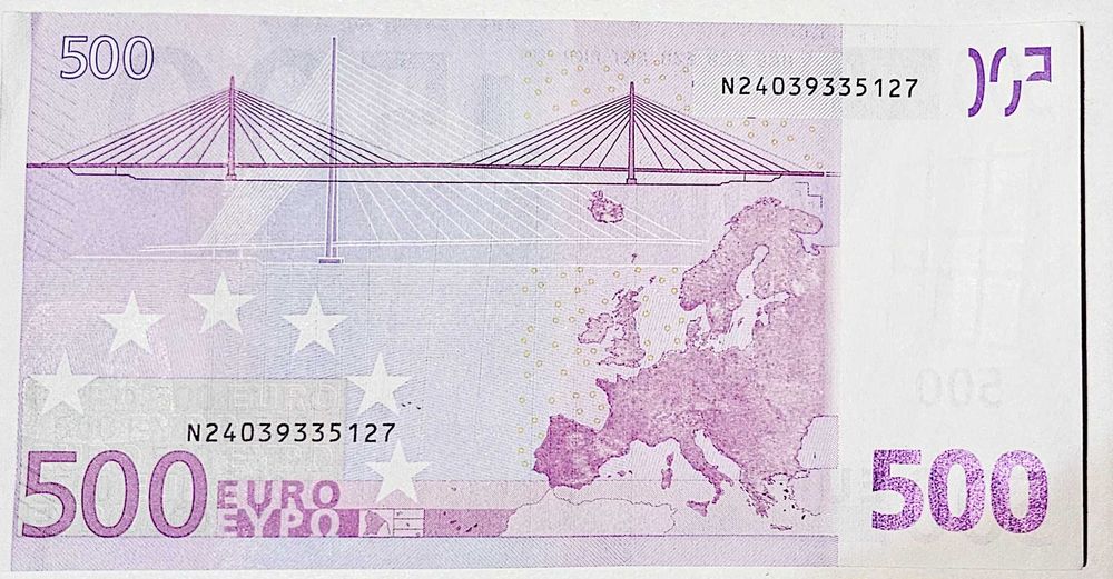Продается денежная купюра 500 евро. Оригинал.