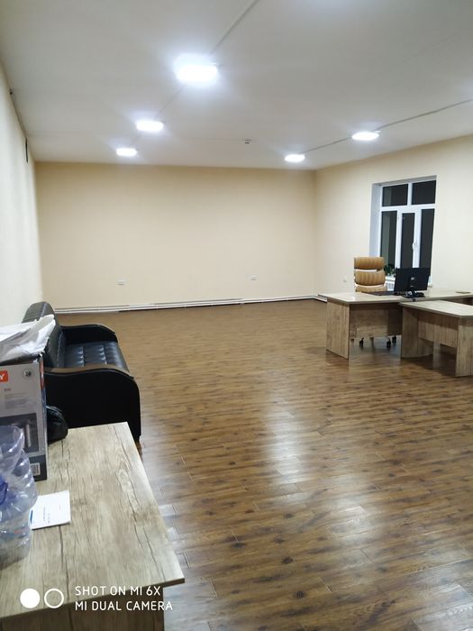 Кибрай тумани Ботаника м.ф.й да ишлаб чикариш биноси сотилади