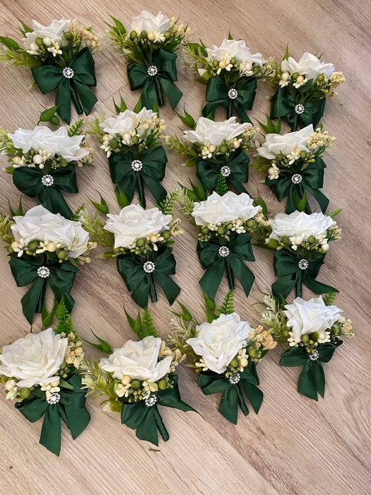 Cocarde și brățări nunta