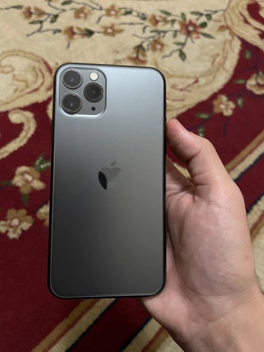 iPhone 11 Pro silver