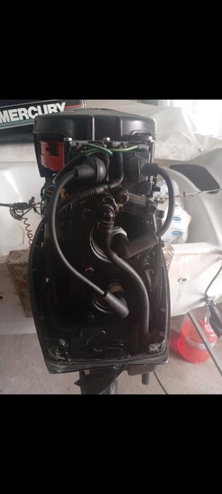 Извънбордов двигател Меркюри 20 коня 2т