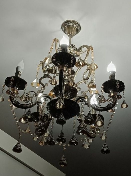 Продаётся. Чешская люстра