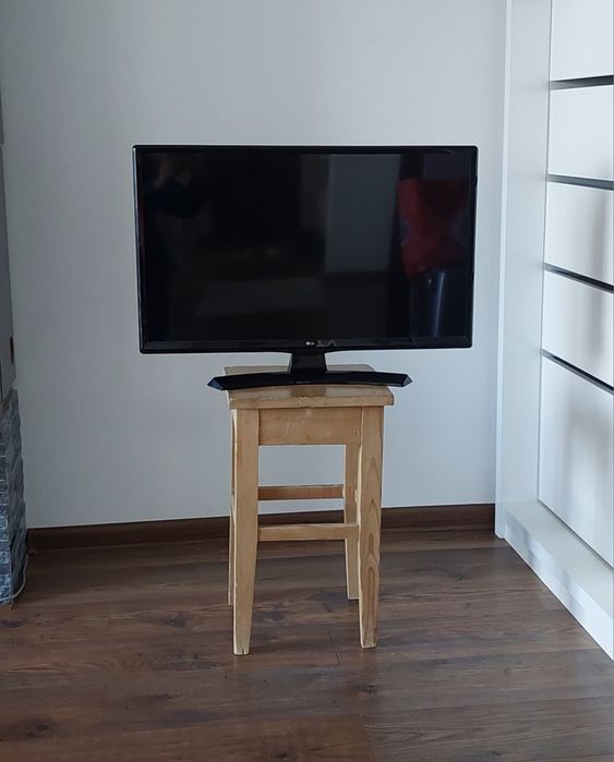 TV LED LG de 70 cm/28 28MT49VF