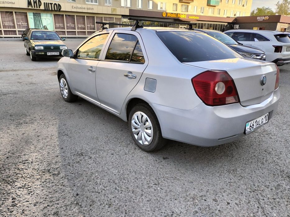 Продам городской автомобиль