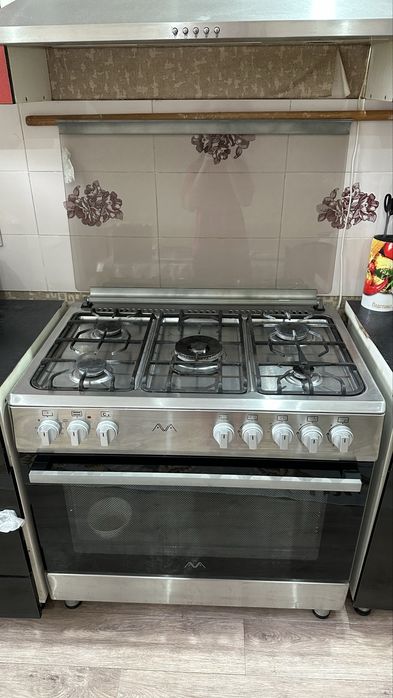 срочно продам газовую плиту