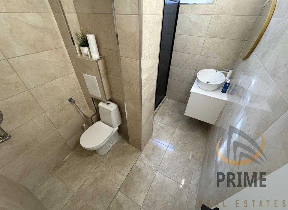 Продава се Двустаен апартамент в Бургас, Център - 66 кв.м за 1700 €/кв.м - Снимка #8