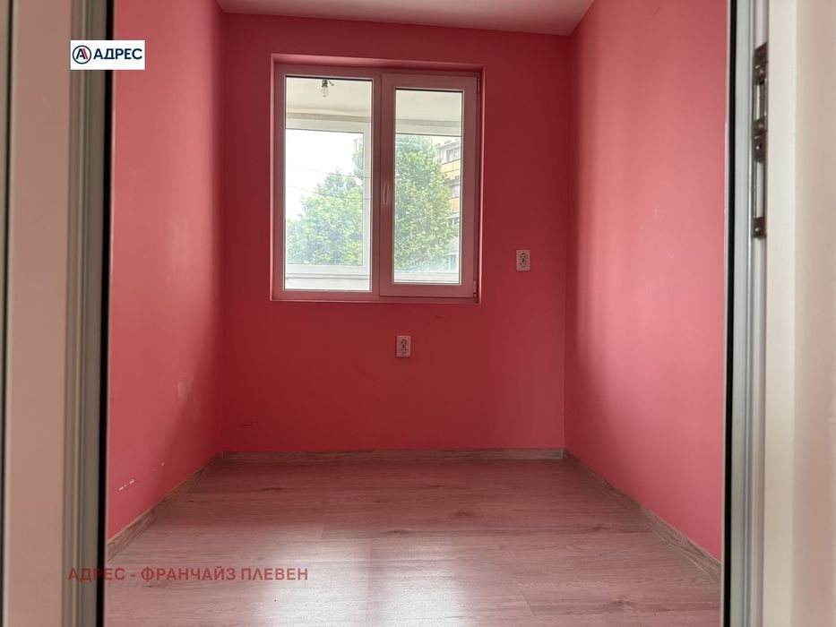 Продава се Едностаен апартамент в Плевен, Сторгозия - 46 кв.м за 2174 €/кв.м - Снимка #4