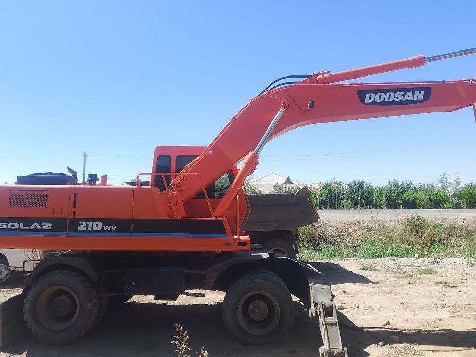 Doosan Solar 210