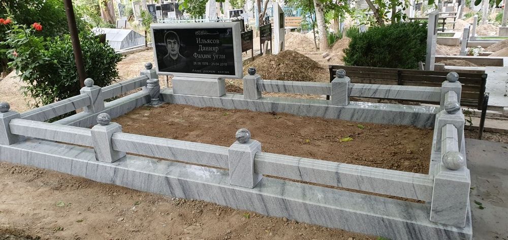 Памятники от завода изготовителя