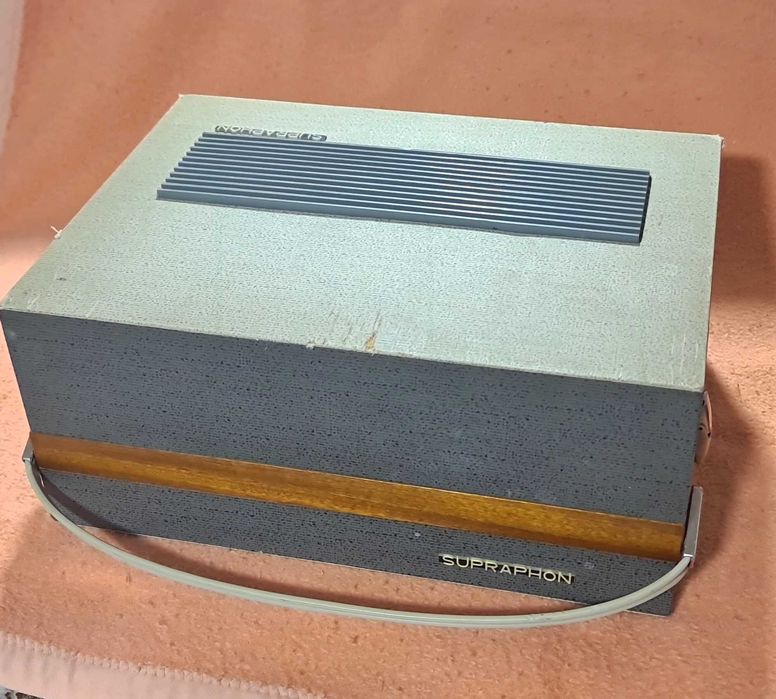 Pickup "Supraphon" funcțional.