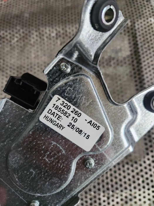 Motoras Stergator Haion Hayon Bmw Seria 2 F45 F46 Cod 7320260