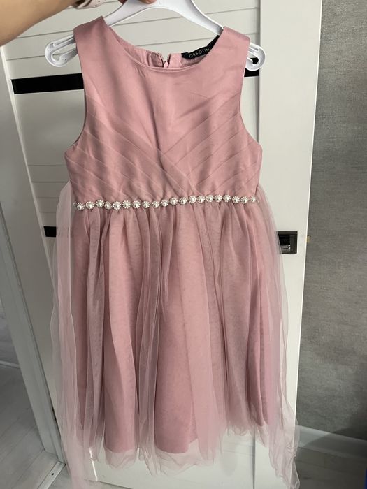 Продам платья для девочки