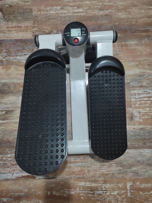 Продавам степер .