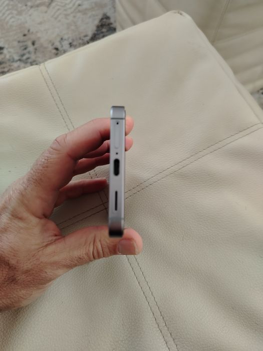 Телефон Samsung  s25