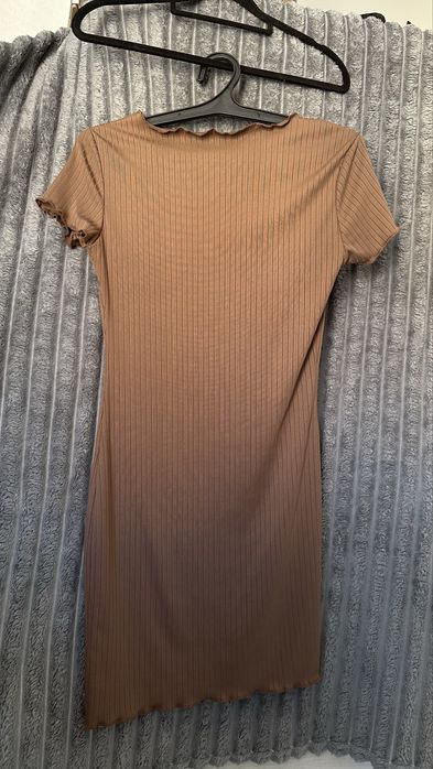 Коричневое мини платье
