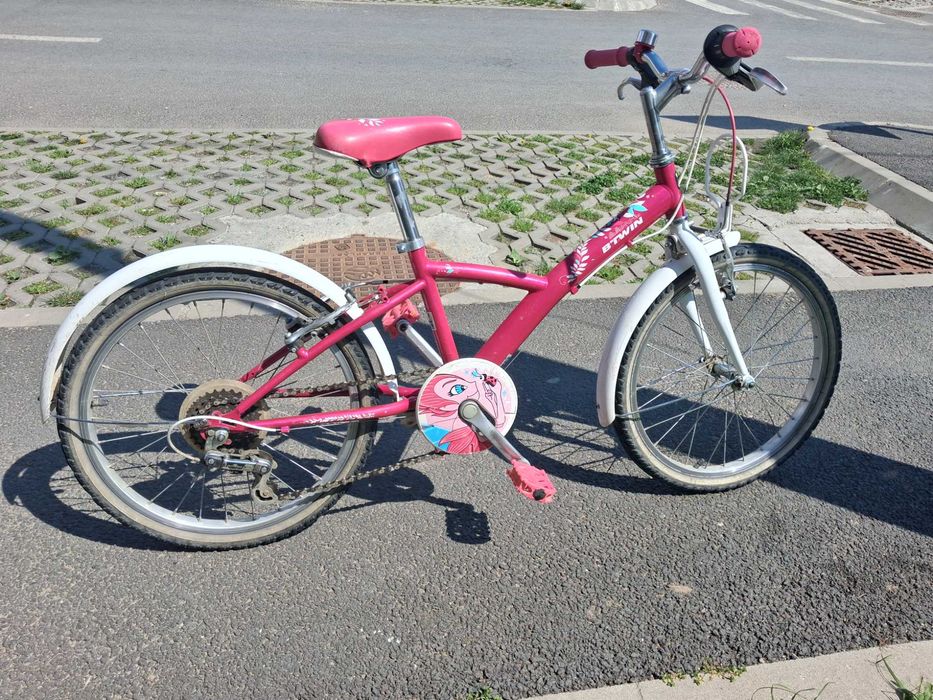 Vand bicicleta Btwin cu rotii 20