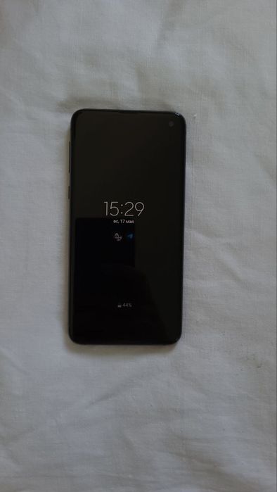 Samsung s10e идеал