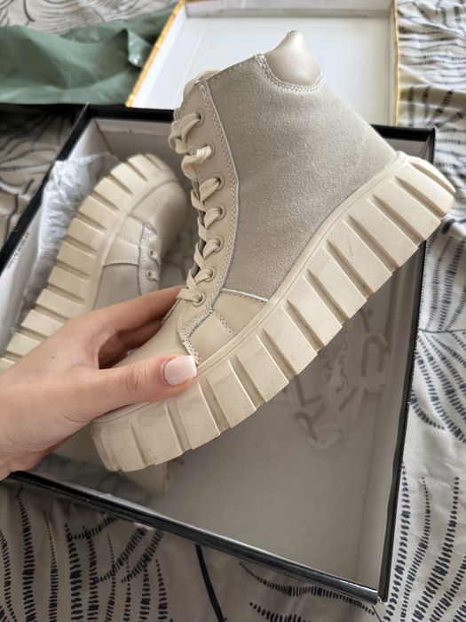 Дамски боти , с велур