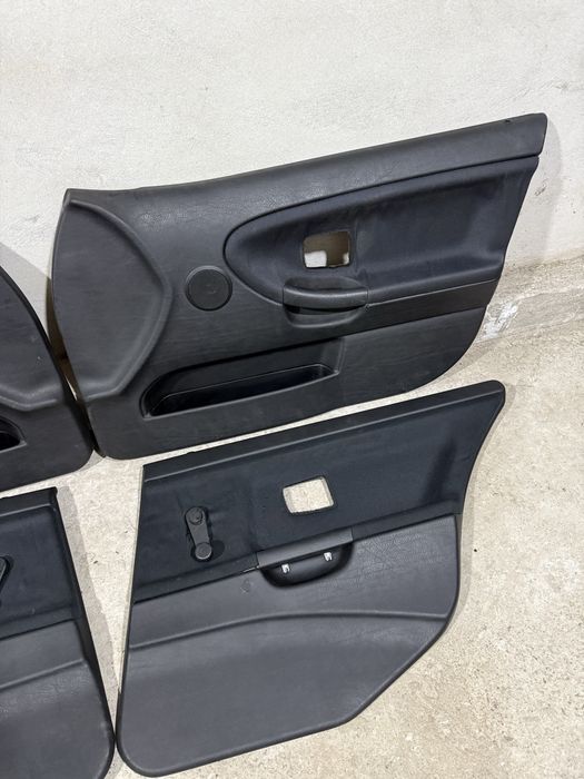 Обшивки Велюр на BMW e36