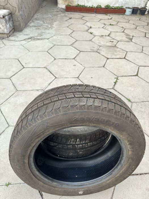 Зимние шины  255/55 R19