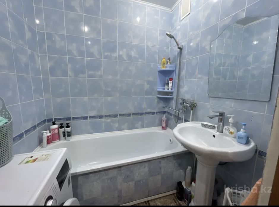 Продам 2х комн квартиру